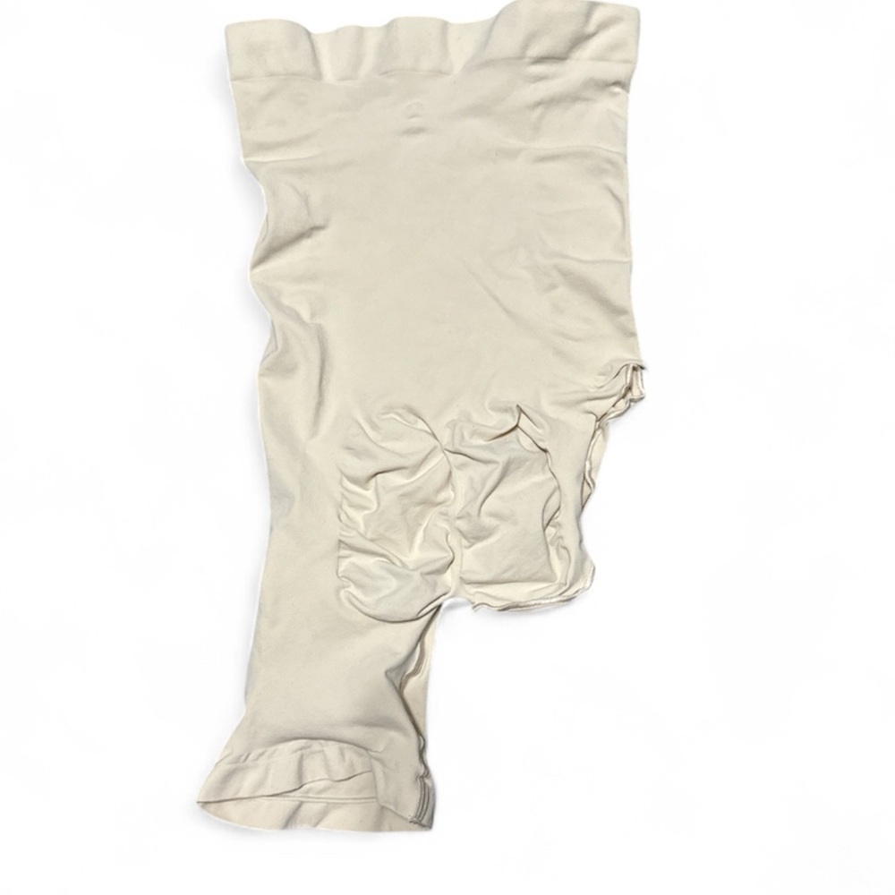 SKIMS Seamless Sculpt Solution Right Leg Exposed Shapewear 4XL - Picture 2 of 3